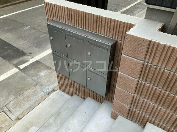 17/21 エントランス