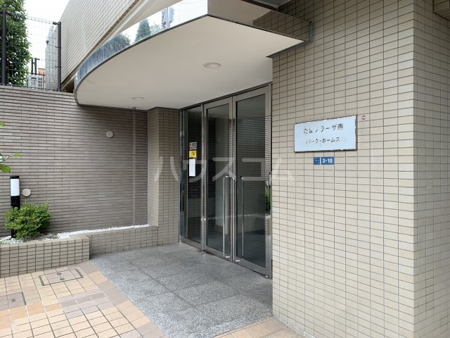 17/26 エントランス