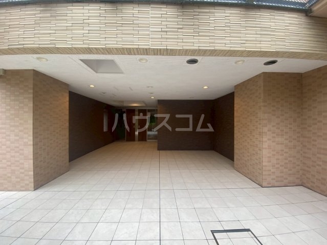 2/8 エントランス