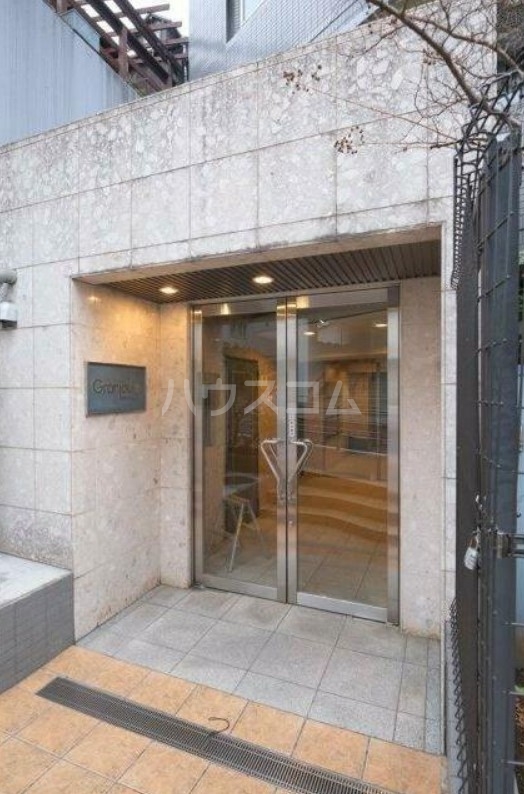 15/24 エントランス