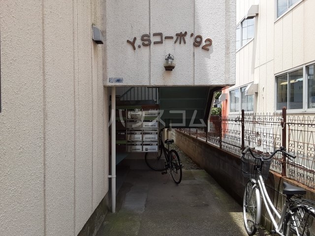 22/26 エントランス