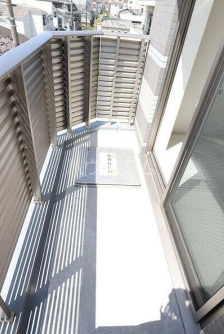 16/22 バルコニー