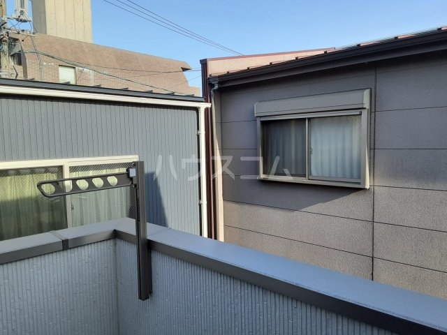 18/25 バルコニー