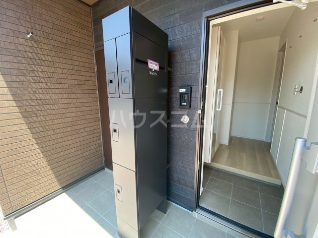 20/30 エントランス