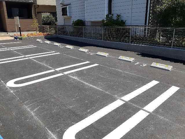 22/30 駐車場