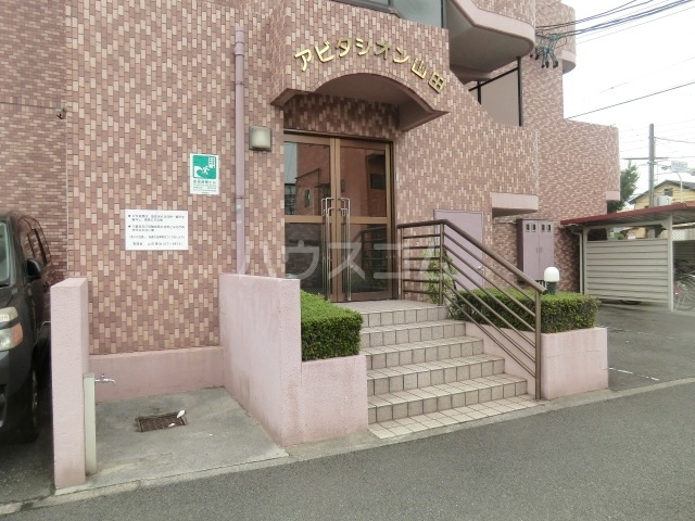 21/28 エントランス