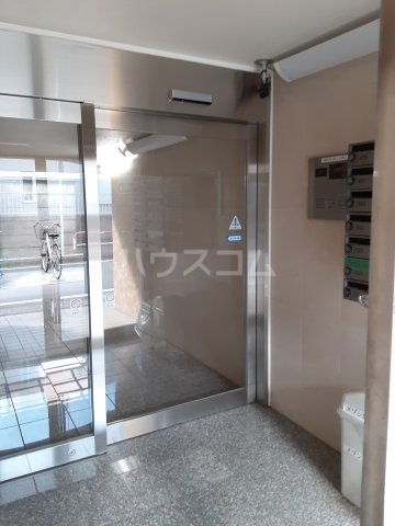 29/30 エントランス