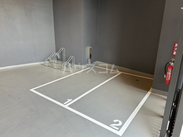 13/21 駐車場