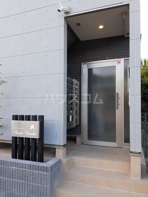 15/21 エントランス