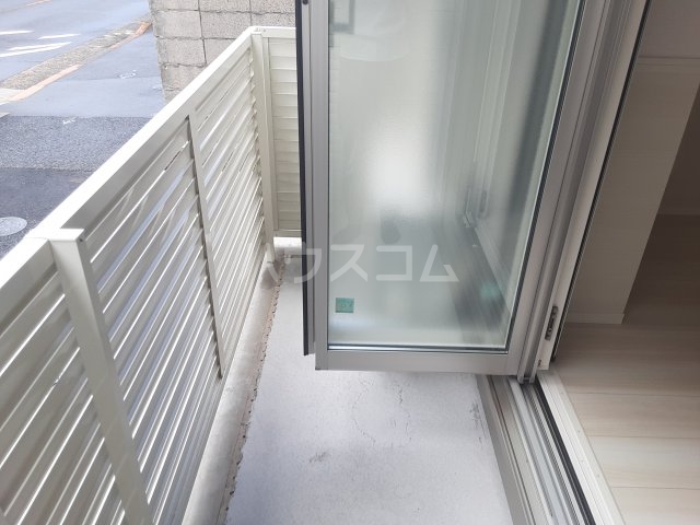 23/30 バルコニー