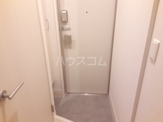 14/30 玄関