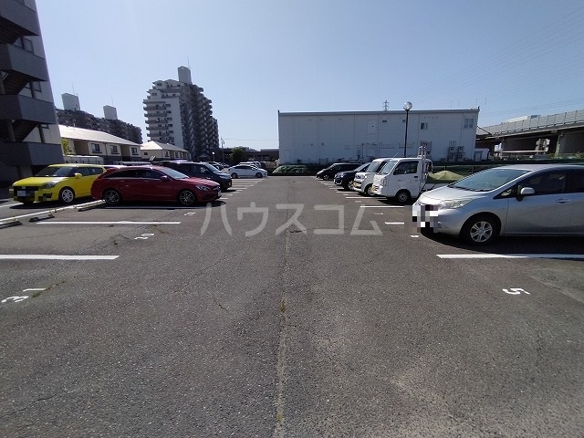 3/5 駐車場