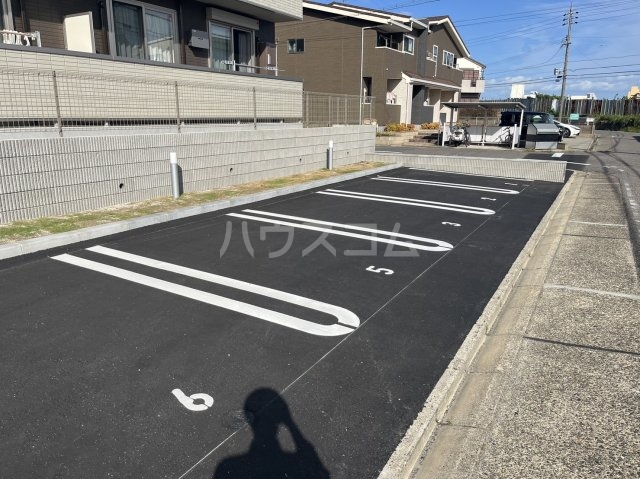 22/29 駐車場