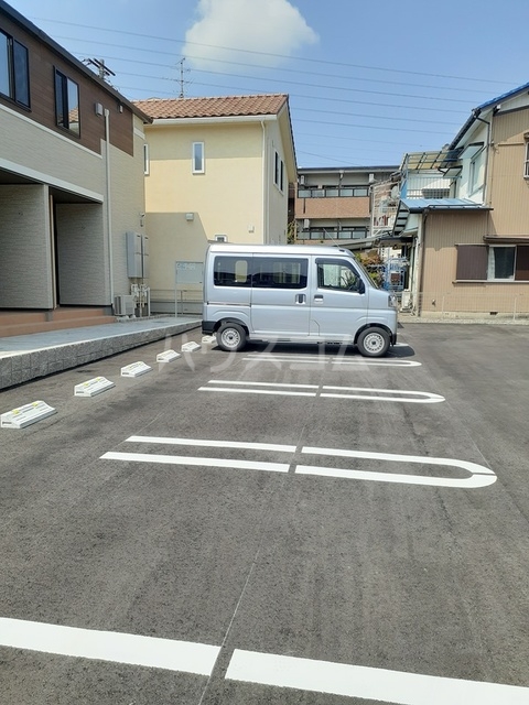 16/22 駐車場