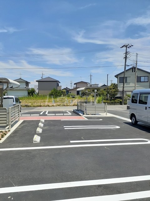 14/21 駐車場
