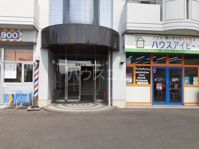 14/17 エントランス