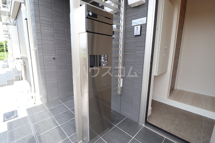 17/18 エントランス