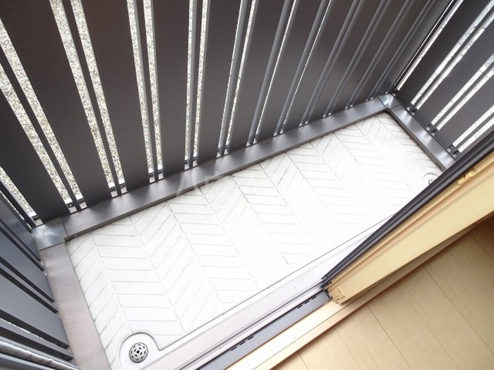 17/27 バルコニー