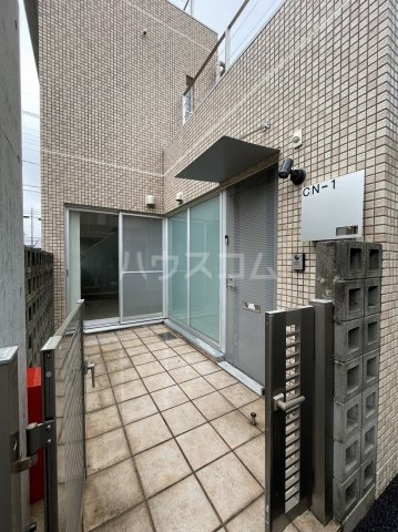 21/24 エントランス