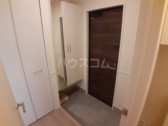 14/30 玄関