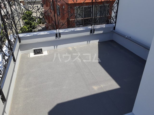 18/26 バルコニー