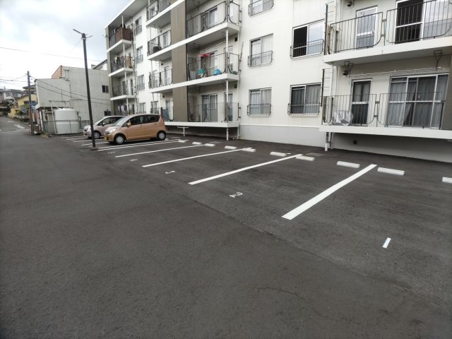 18/29 駐車場