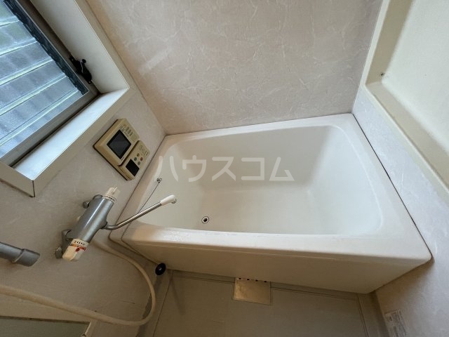 13/30 浴室