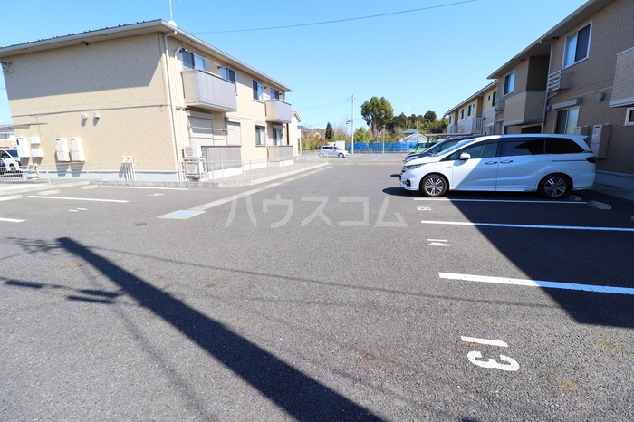 20/23 駐車場