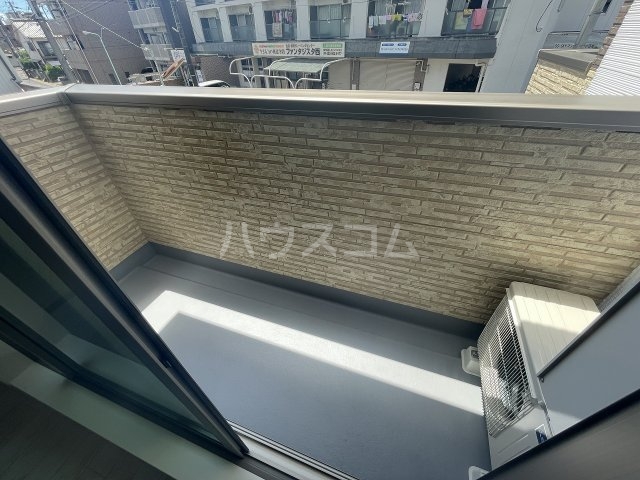 23/30 バルコニー