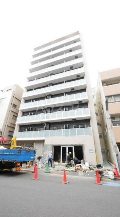 14/23 エントランス