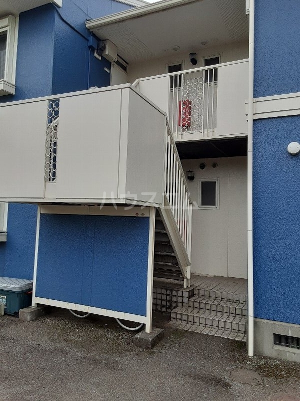 20/28 エントランス