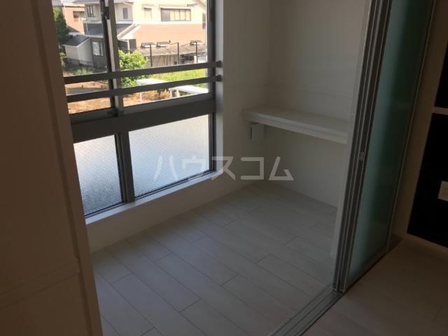 14/27 バルコニー