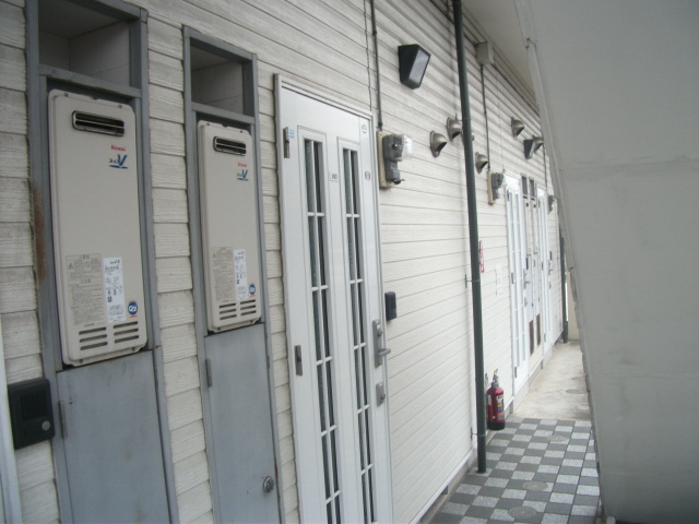 22/30 エントランス