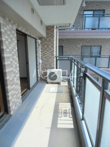 17/30 バルコニー