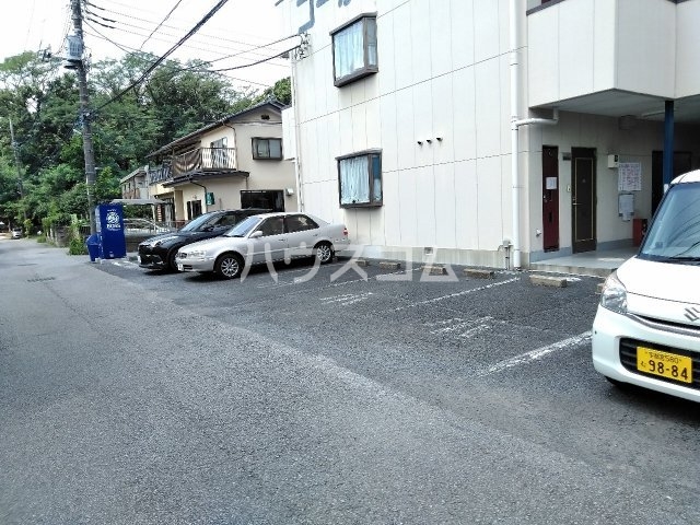 22/30 駐車場