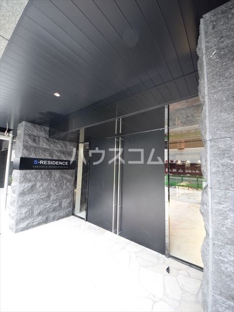 14/26 エントランス