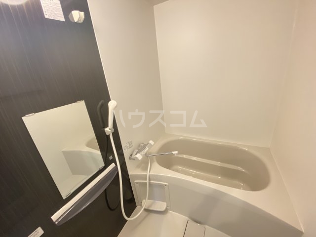 13/30 浴室