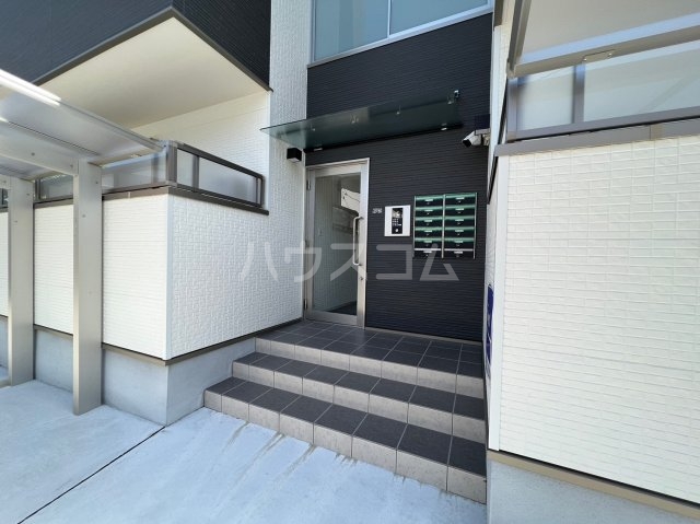 2/3 エントランス