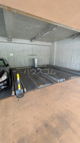 25/30 駐車場