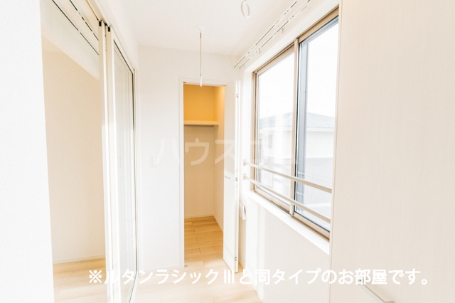 13/21 バルコニー