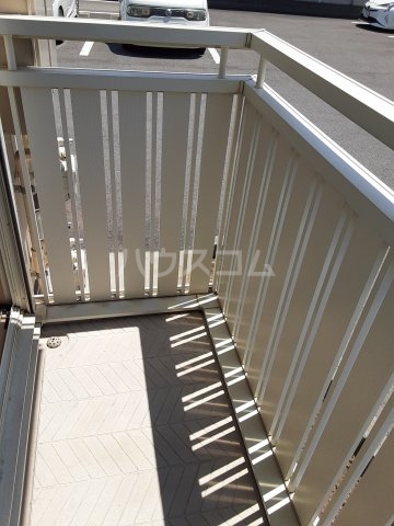 16/27 バルコニー