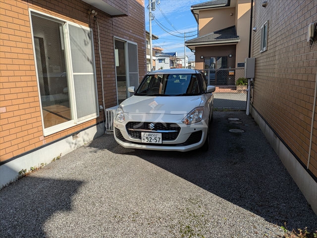 26/30 駐車場