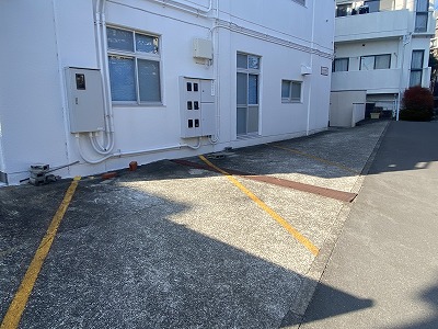 28/30 駐車場