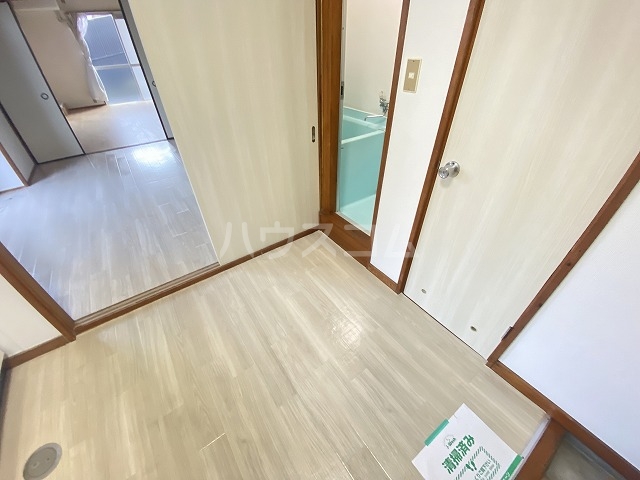 13/30 玄関