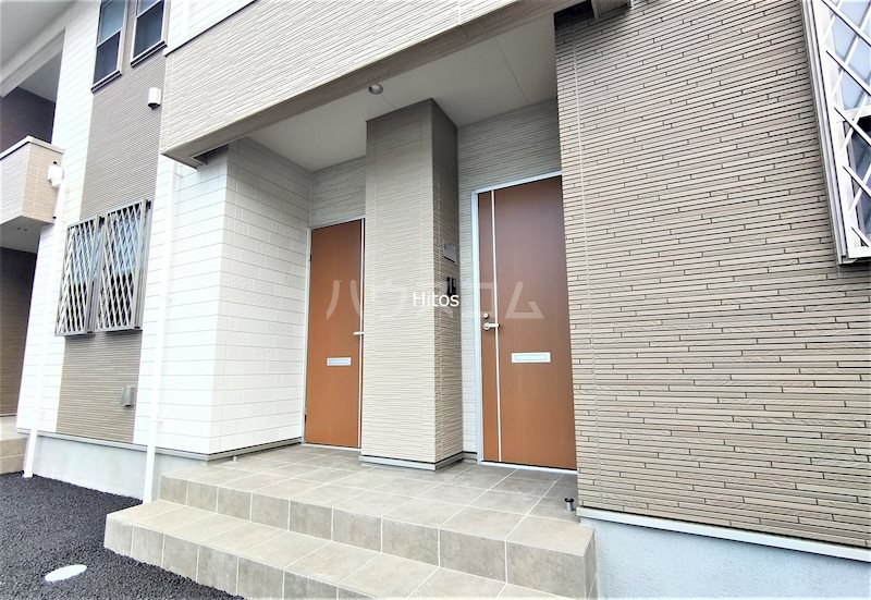 24/28 エントランス