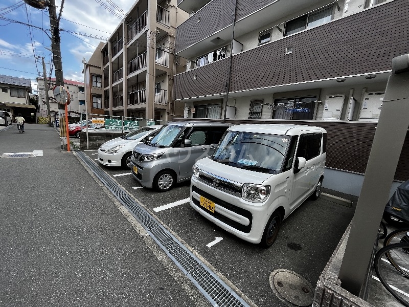 16/24 駐車場