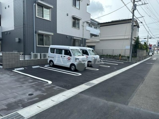 18/20 駐車場