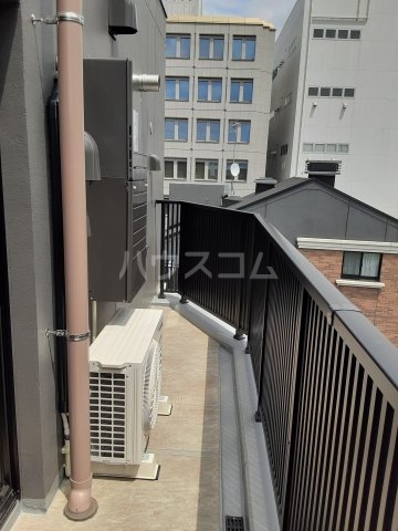 19/30 バルコニー