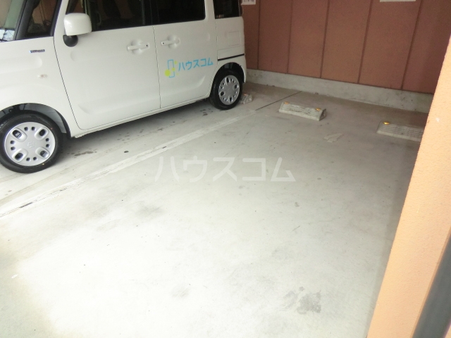 20/30 駐車場