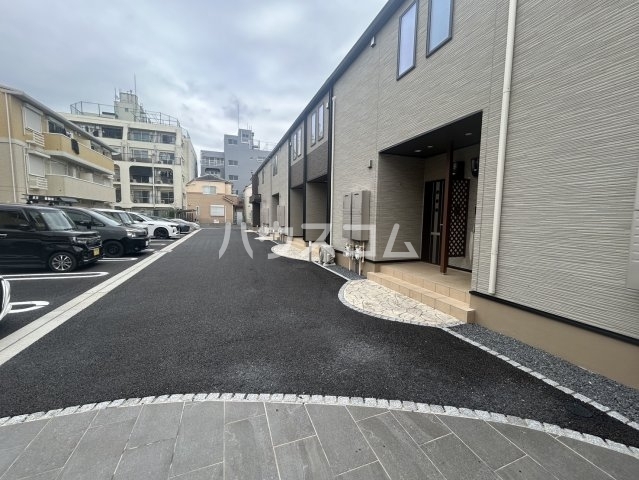 8/11 駐車場